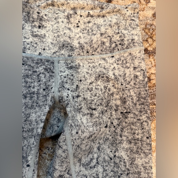 Lululemon Patterned Leggings - Picture 4 of 4